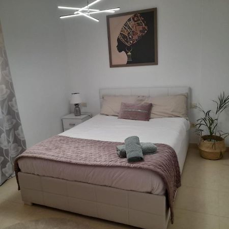 Arode Apartamento Los Abrigos Luaran gambar